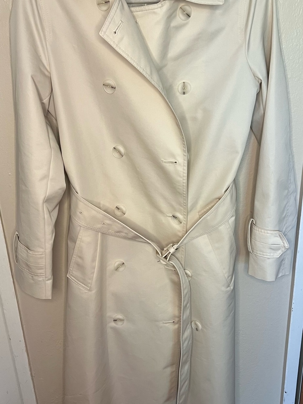 Zara Off-White Double-Breasted Trench Coat with Belt XS